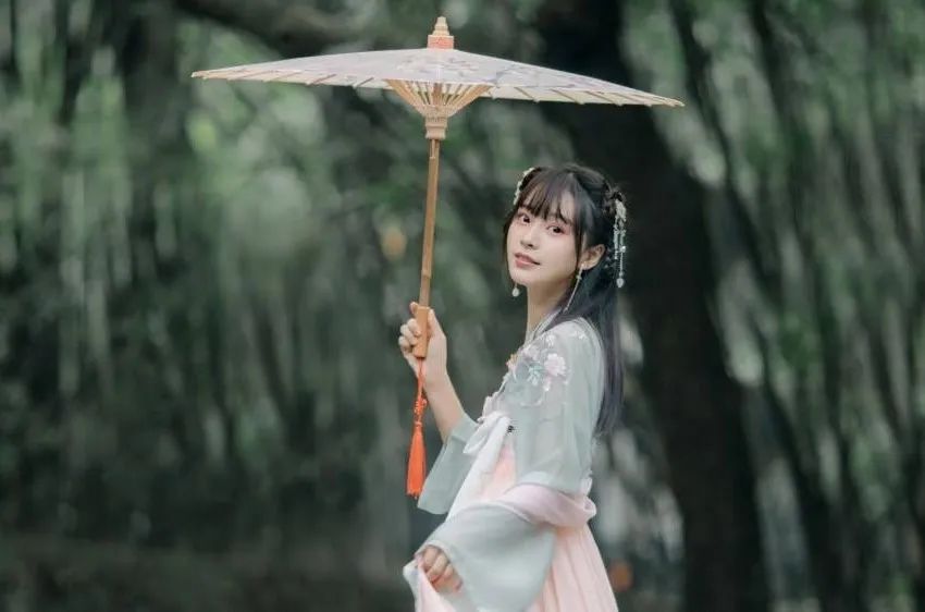 屋内不打伞、玩火会尿床，小时候听过的谚语科学分析出来有道理？