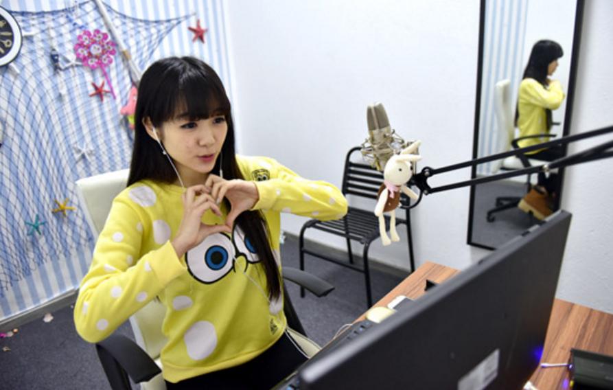 寒窗苦读却输给网红,12年寒窗苦读15年成为普通人