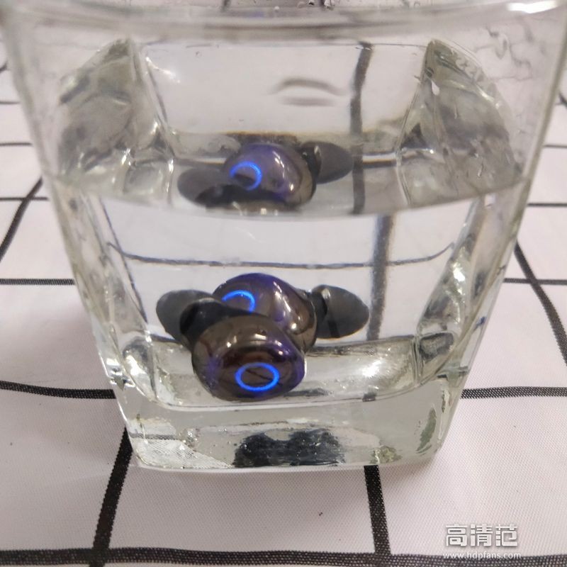 低调但性价比超高--芒果嗨Q小Q真无线蓝牙耳机