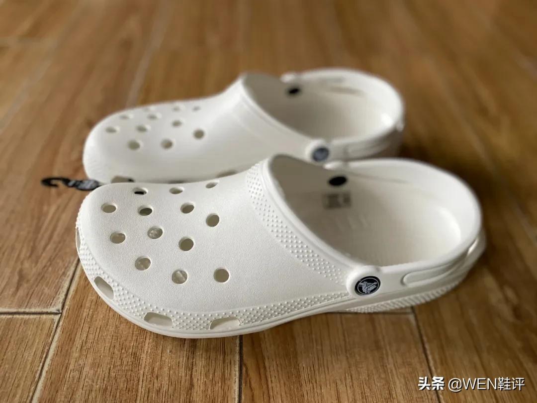 crocs老爹洞洞鞋杨幂设计款,厚底洞洞鞋crocs杨幂