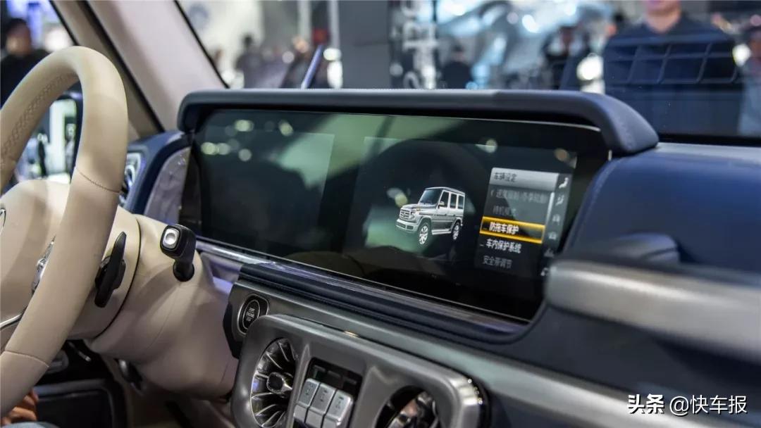 体验奔驰纯电G级越野车,体验老款奔驰g500