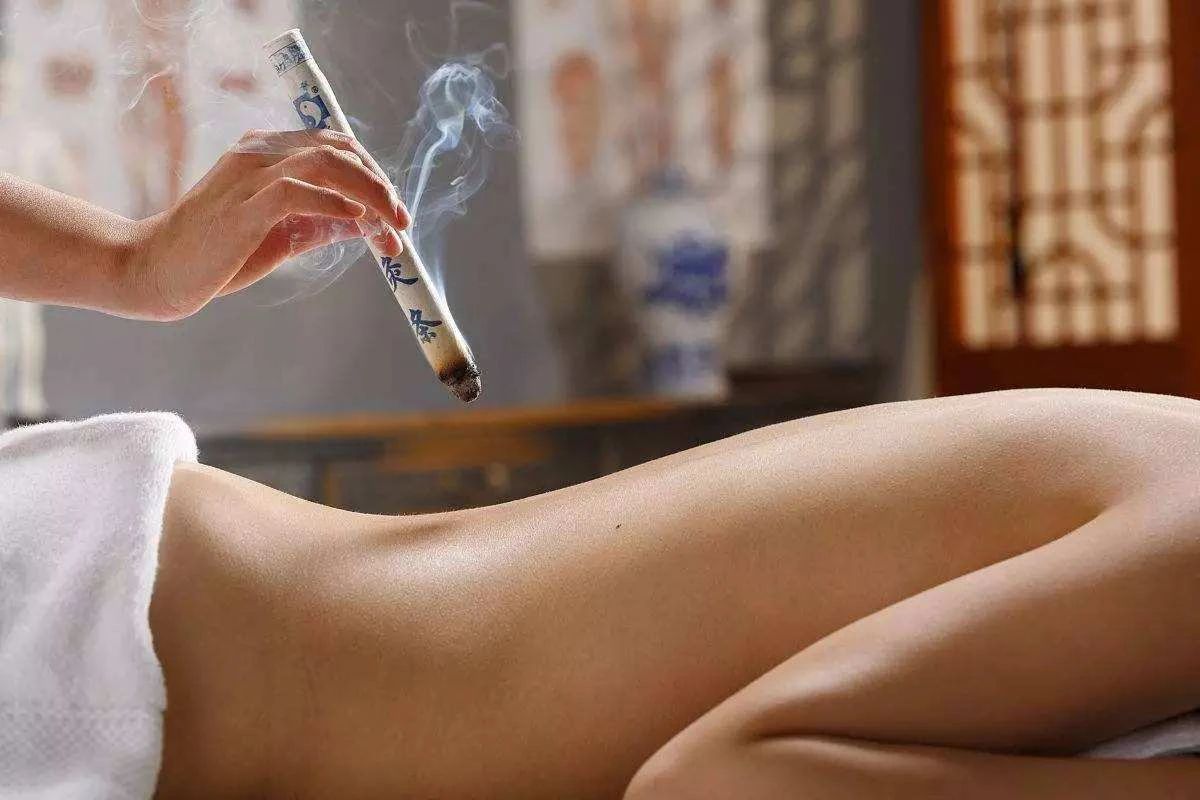 多喝热水对缓解痛经有用吗,多喝热水能治肚子上面的痛经吗