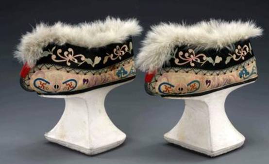 古人穿的精致的鞋子,古时候人们都穿什么鞋