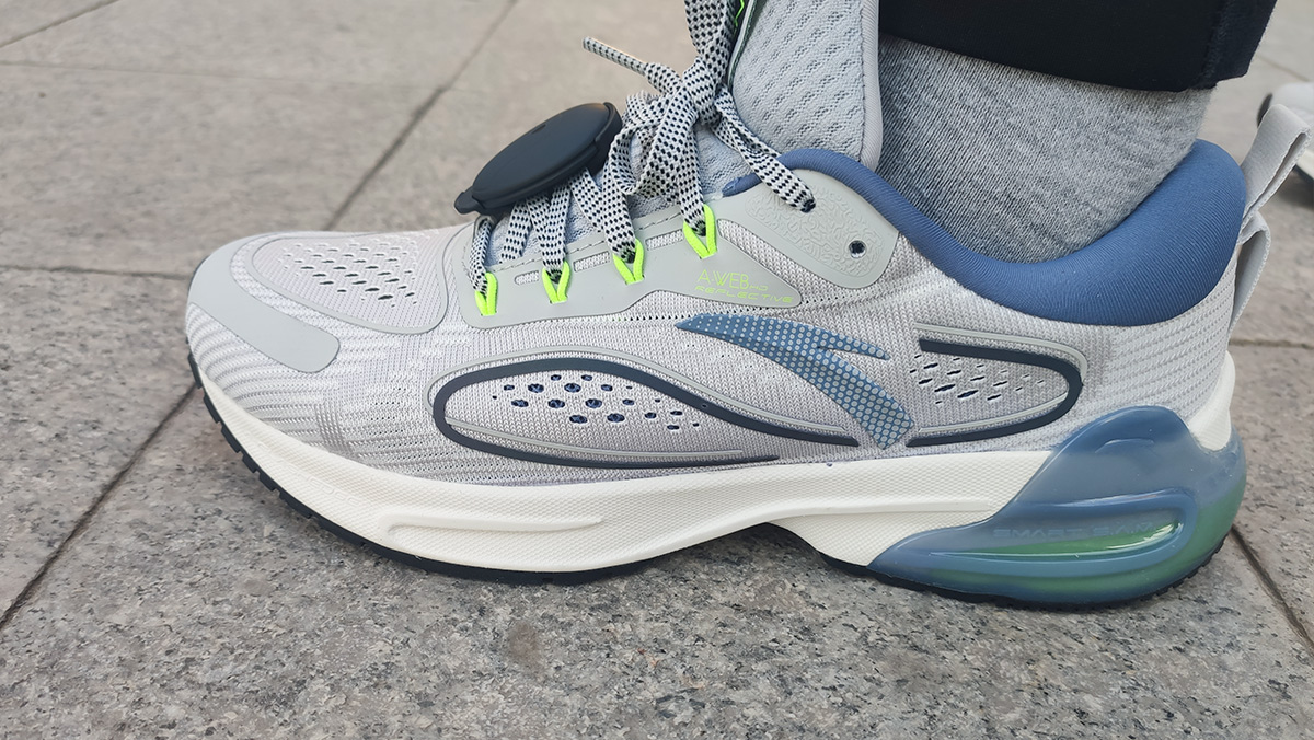 黑科技跑鞋,黑科技缓震跑鞋