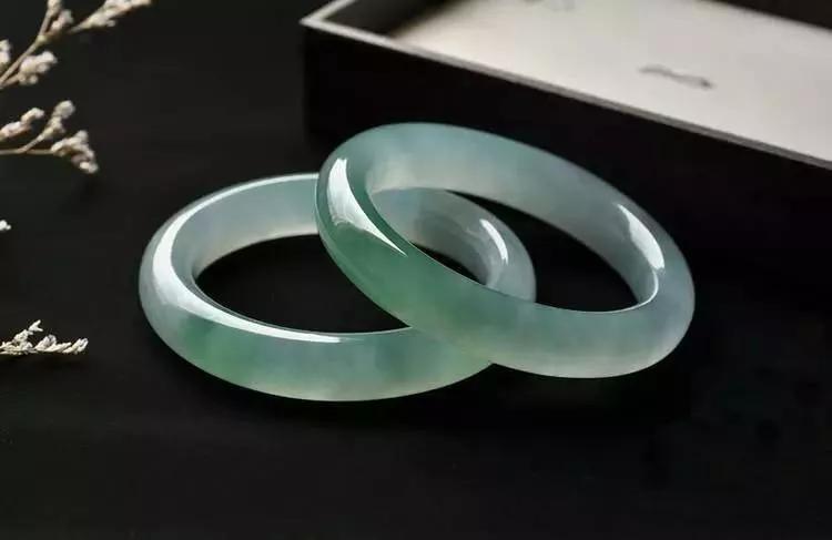 翡翠赞美句,收藏翡翠你应该知道的知识