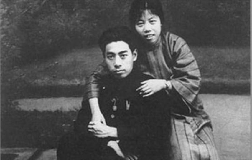 建国后,妇科医生劝*颖超邓**生娃,*颖超邓**思索后,为何说算了吧?