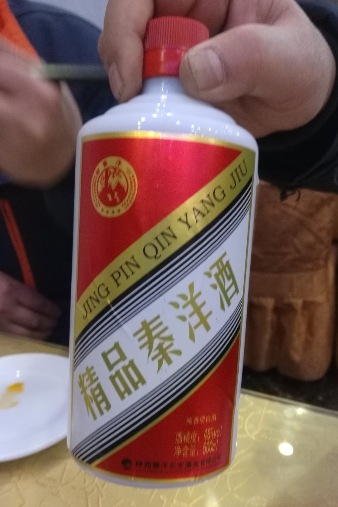 全力以赴战胜新冠肺炎 (战胜新冠肺炎取得重大突破)