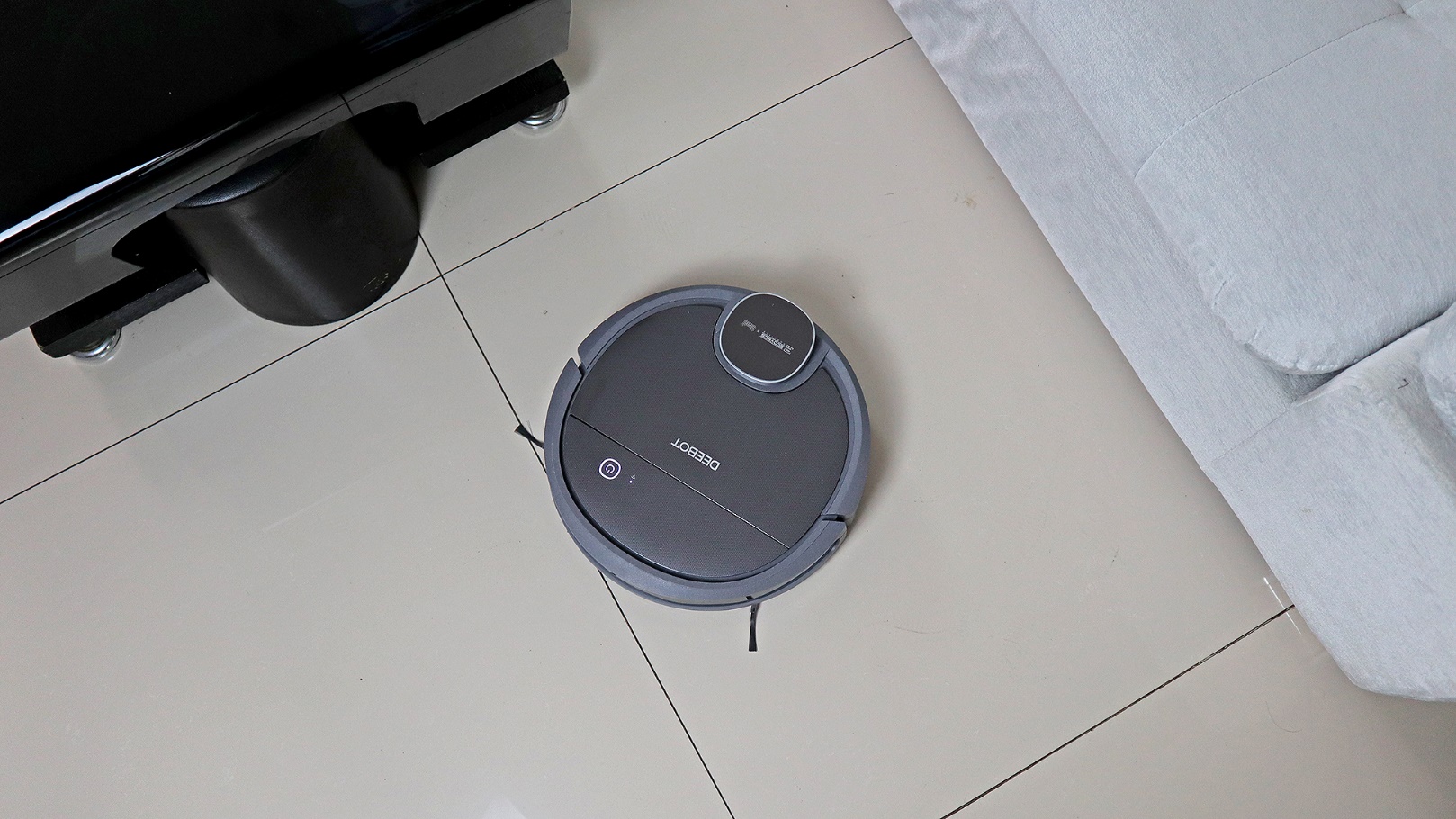 一屋不扫，何以扫天下？科沃斯机器人地宝DN55扫地机器人测评