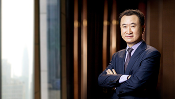 王健林对员工的工资要求,王健林的工资多少一个月