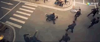 甄子丹57岁演的电影,57岁甄子丹晒全家福