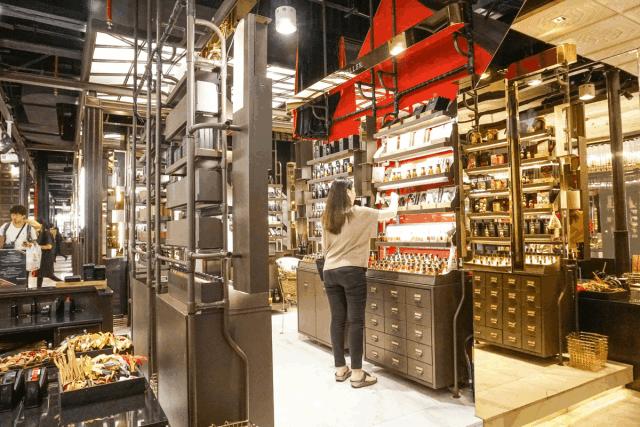 centralworld鍊煎緱涔扮殑涓滆タ,涓栫晫鍟嗗簵璐墿鎸囧崡