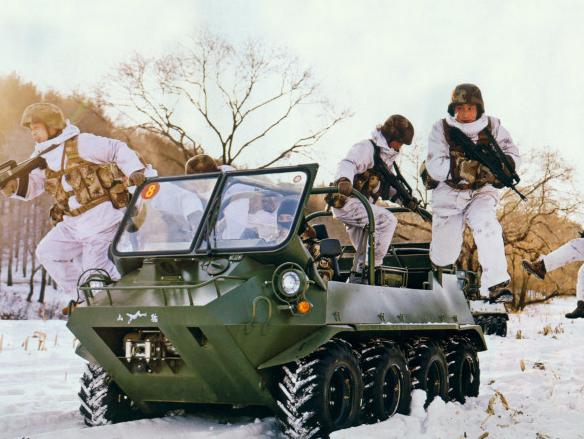 为啥*用军**车都用柴油机，而不用汽油机呢？4个特点汽油机无法相比