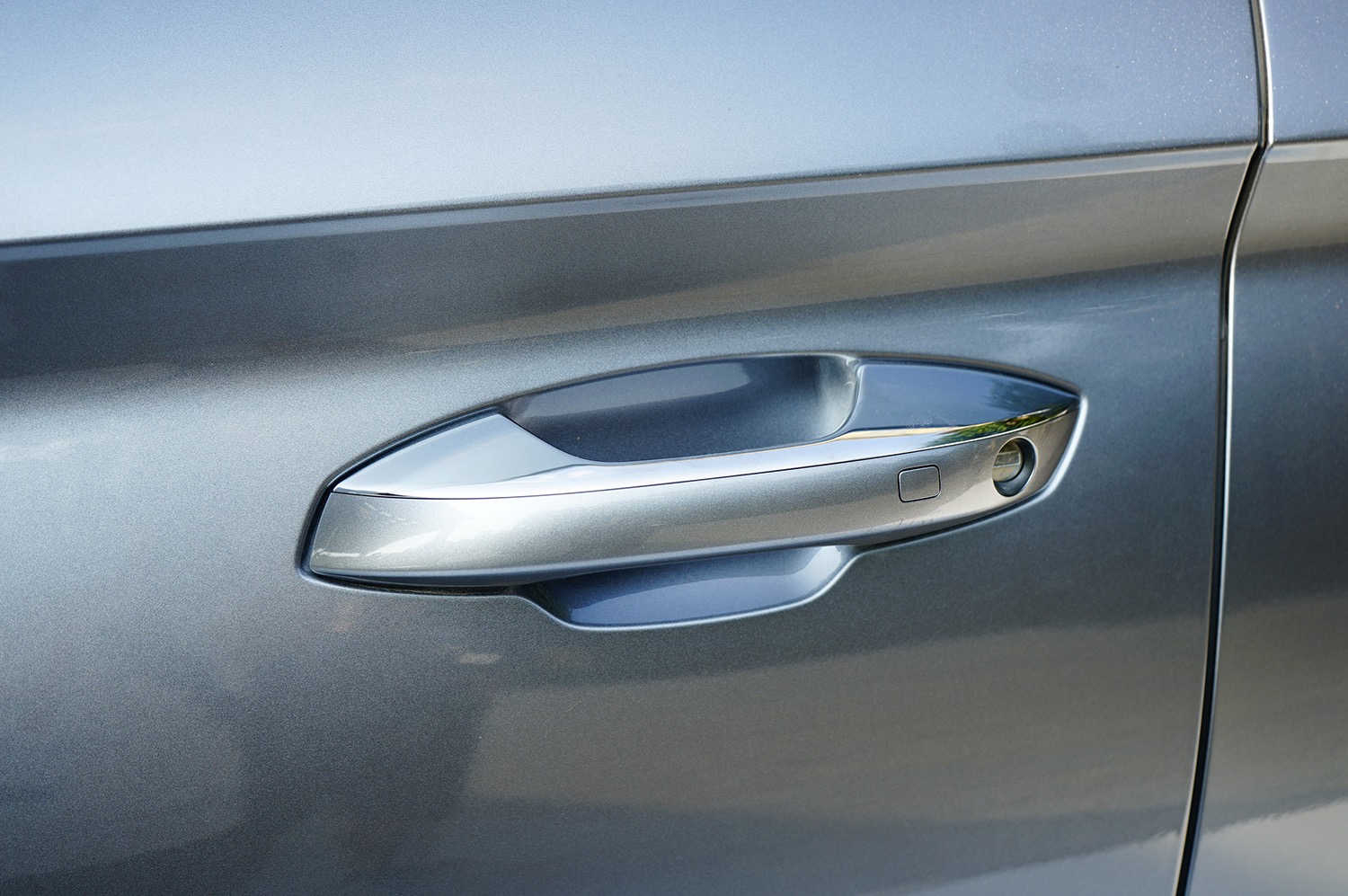 宋plus动力深度测评,比亚迪宋prodmi与宋plusdmi底盘