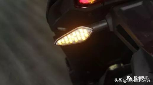 银钢大怪兽和小怪兽哪个好看,银钢小怪兽和大怪兽有什么区别吗