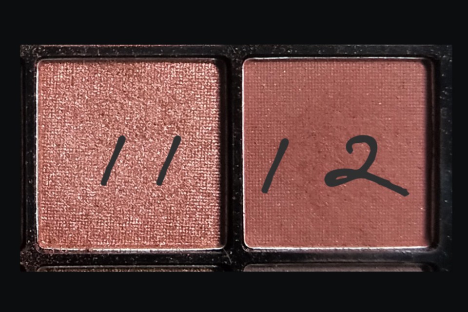 nyx16色眼影盘值不值得买,nyx16色眼影03