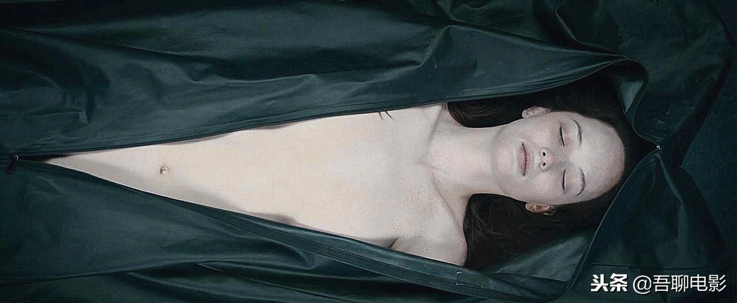 法医解剖神秘女尸却被无声反杀,验尸官说出死亡的原因