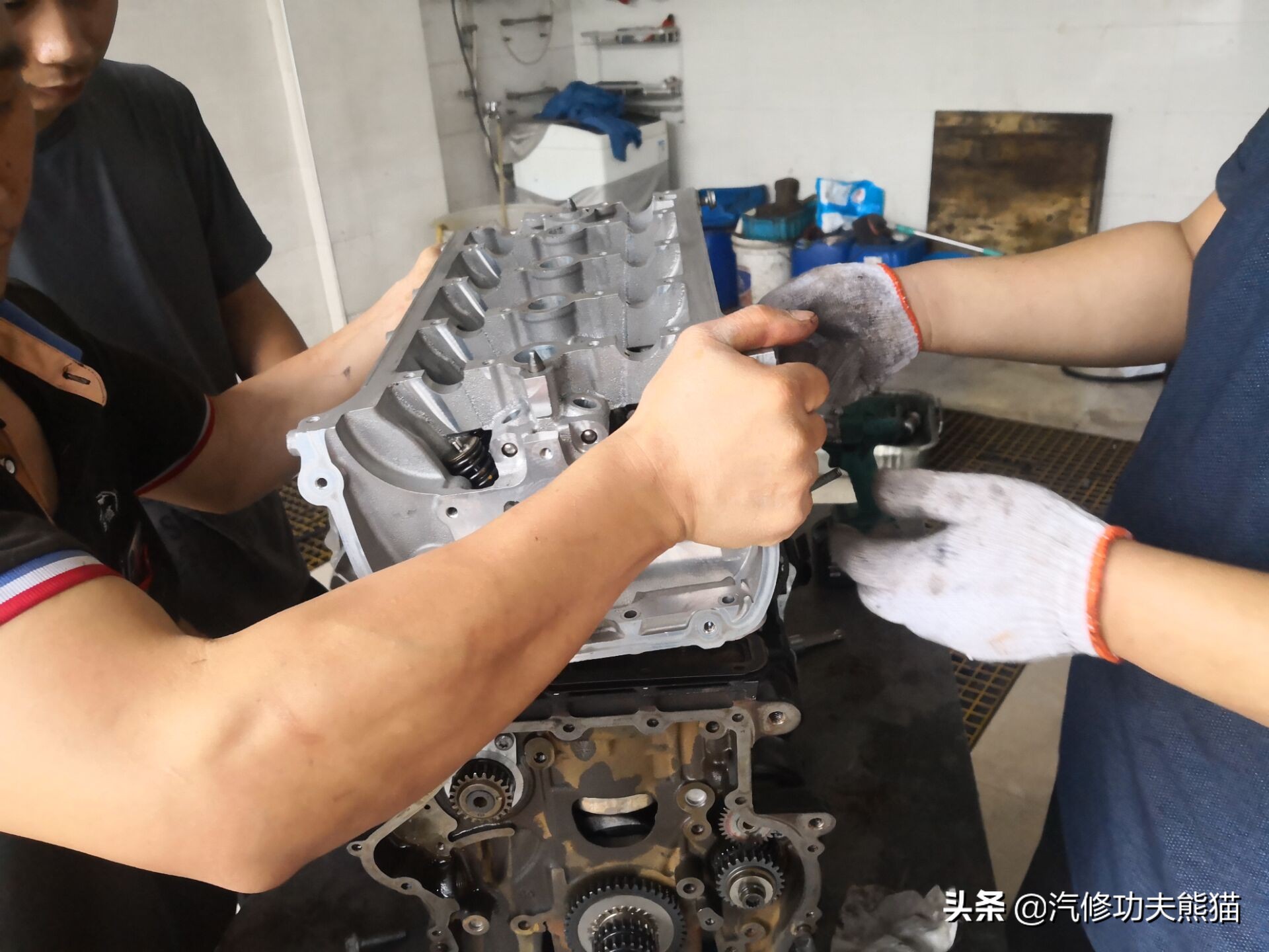 大众夏朗烧机油用什么燃油宝,2012款夏朗2.0t烧机油怎么处理