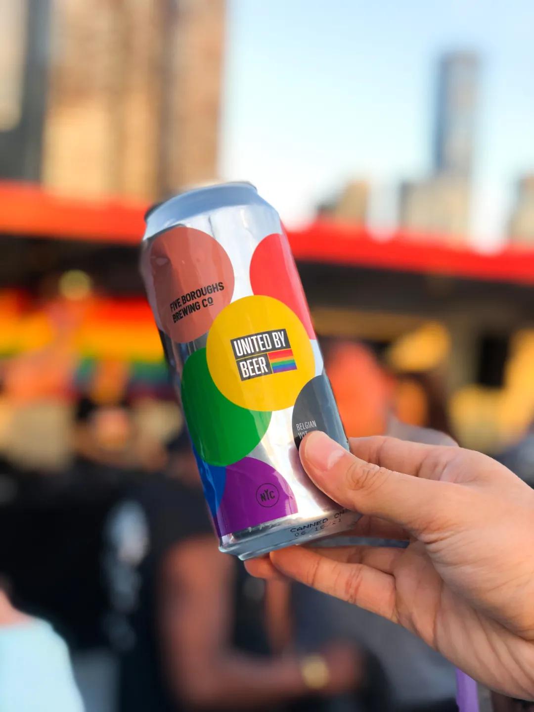 阿迪达斯实体店广告视频,迪拜阿迪达斯广告牌