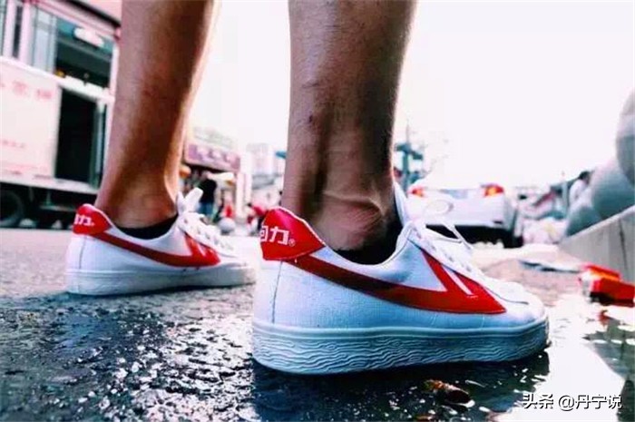 固特异工装靴鞋底线不怕磨断么,固特异工装靴穿着舒服吗