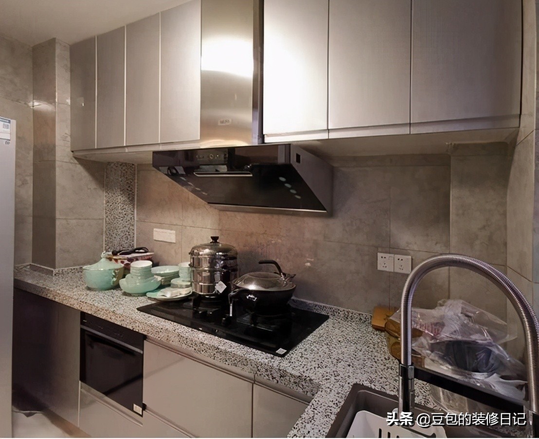 用瓷砖做的橱柜好吗,用瓷砖做橱柜性价比