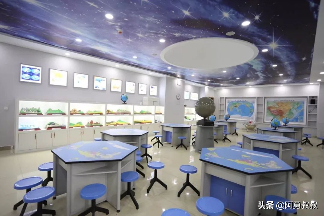 乌鲁木齐市第一职业高级中学,乌鲁木齐市第一中学官网