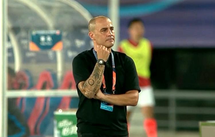 名记评恒大10年争议完整版,广州恒大应不应该解雇卡纳瓦罗