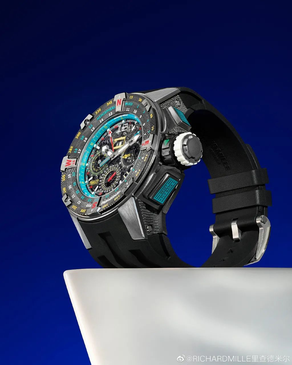 什么款式的表夏天冬天都可以戴,精致夏天适合戴的表