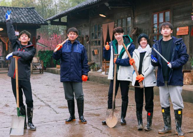 张艺兴自责做错了菜是哪期,张艺兴做错事