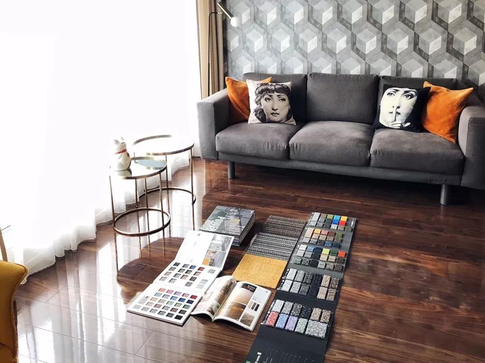 她在大阪买地并找建筑公司造了一家酒店