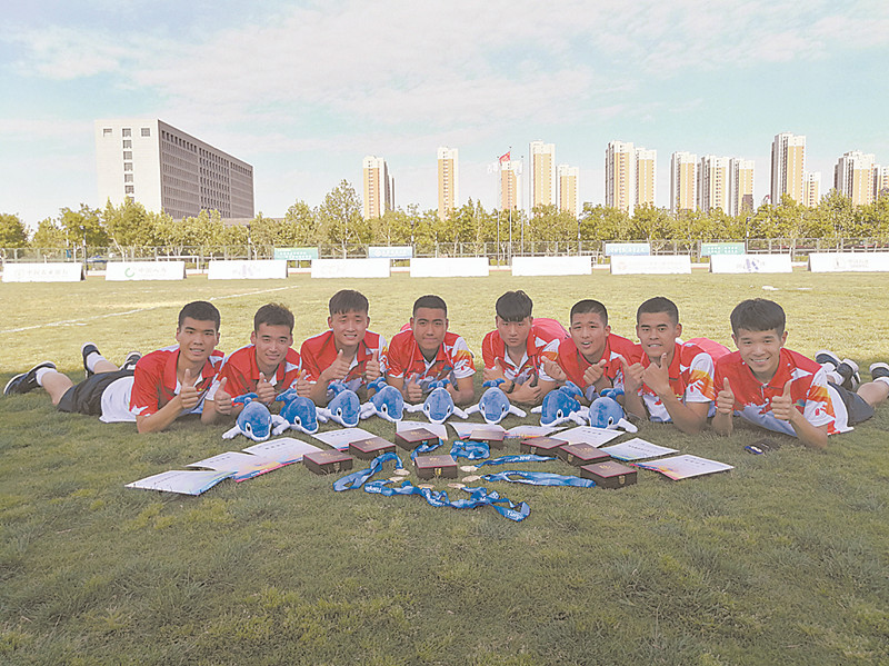 足球特色学校足球队展示,展示校园足球风采
