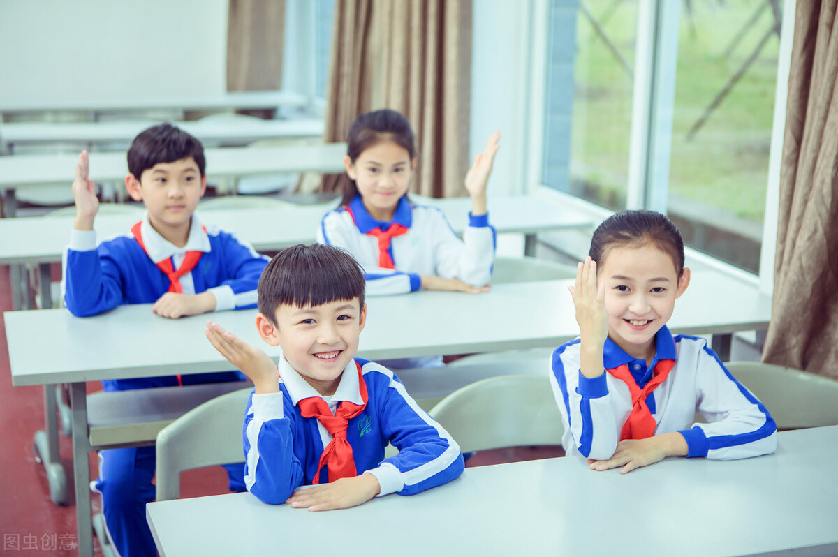 小孩上课讲话家长怎么回复老师,孩子上课爱讲话家长怎么教育