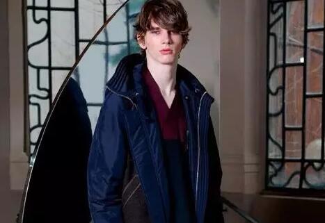 冬天不穿棉袄怎么穿不光保暖还帅,想在冬天也继续保持肌肤干净