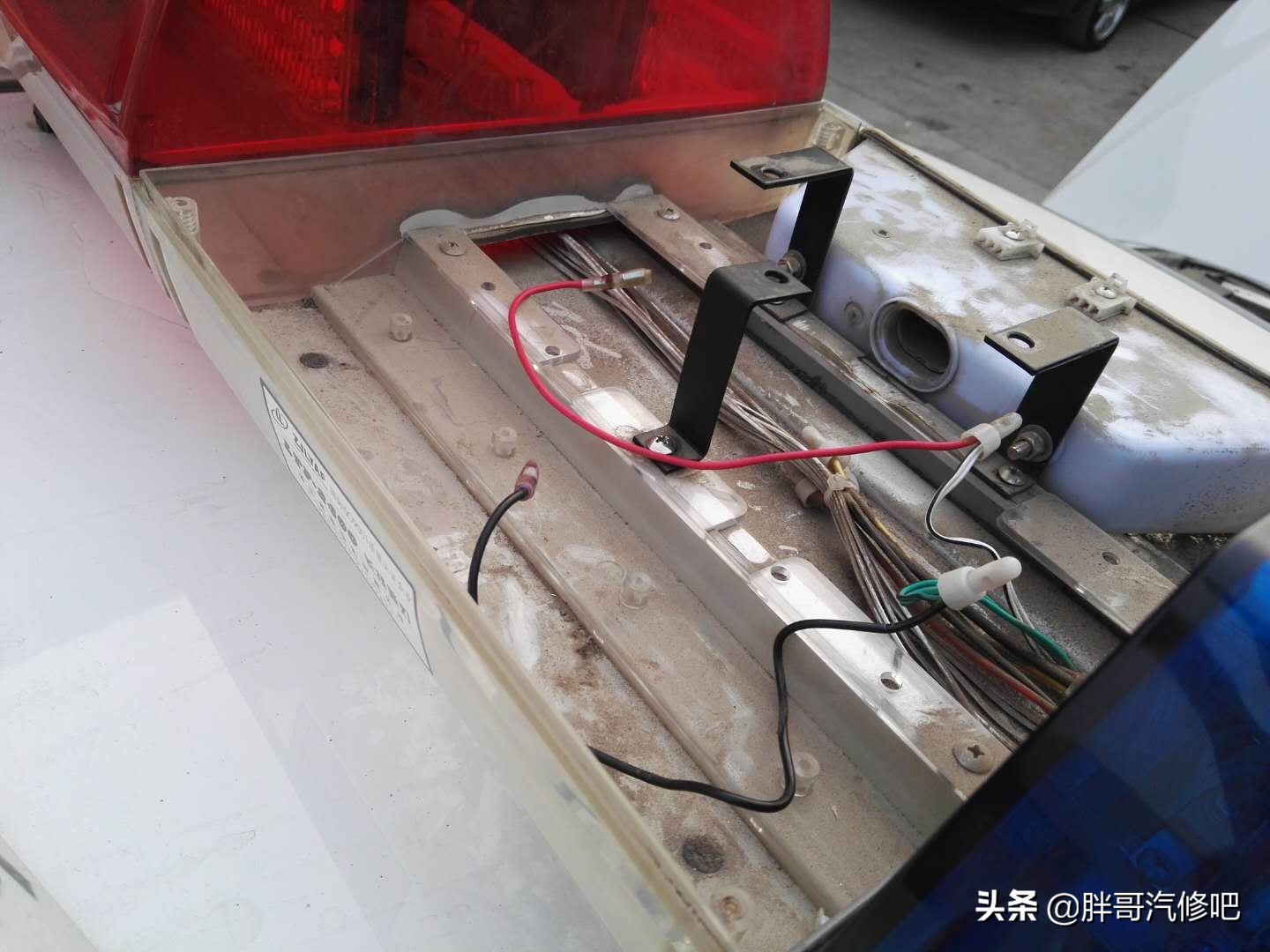 胖哥修理车,胖哥当交通警察