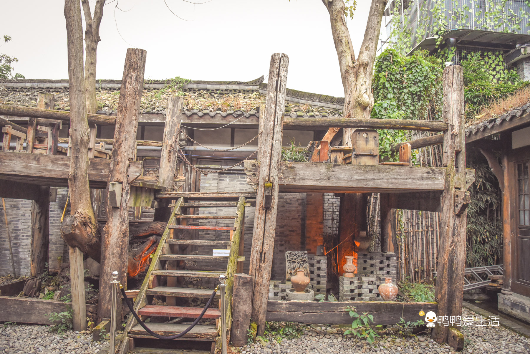 成都旅游必去景点推荐宽窄巷子,成都锦里和宽窄巷子哪个值得去