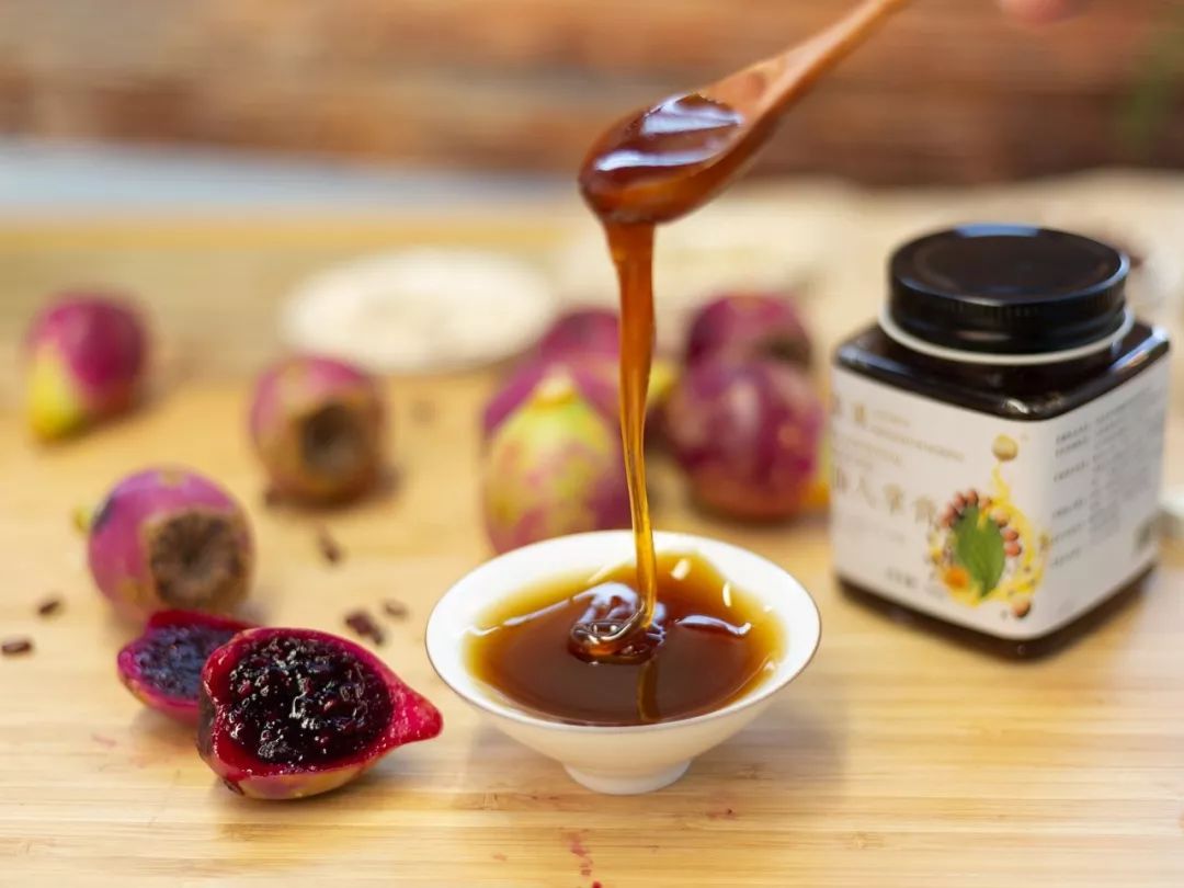 仙人掌和鸡蛋一起吃有什么功效,仙人掌果泡水喝有什么作用与功效