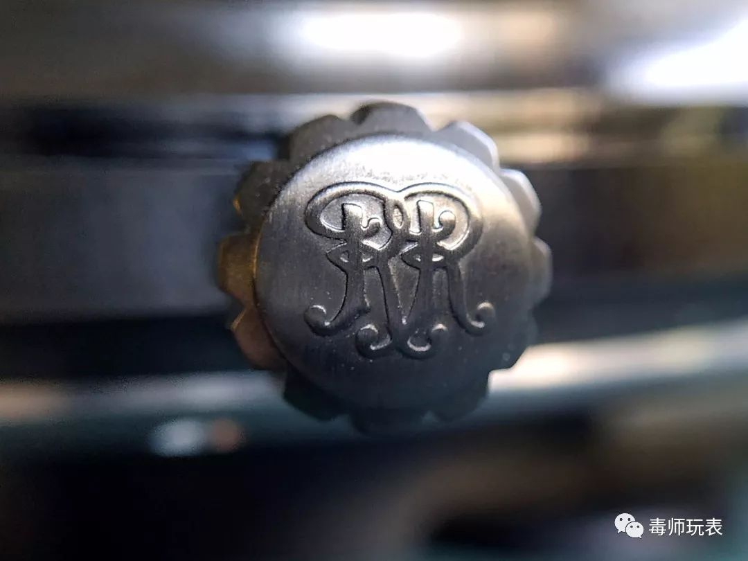 赛车的疾驰——波尔黑金刚机械表