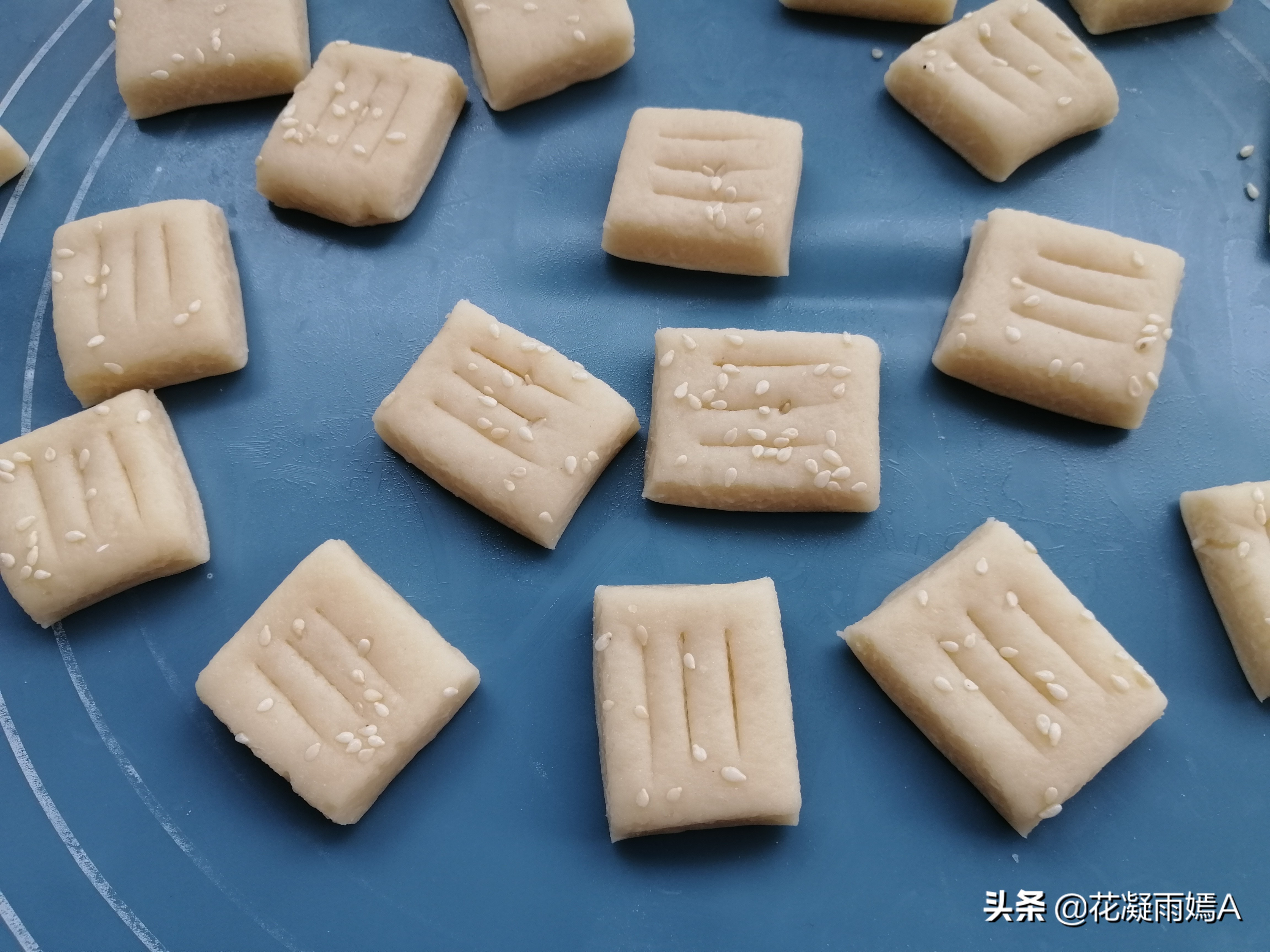 北方美食蜜三刀怎么做,家庭自制蜜三刀点心