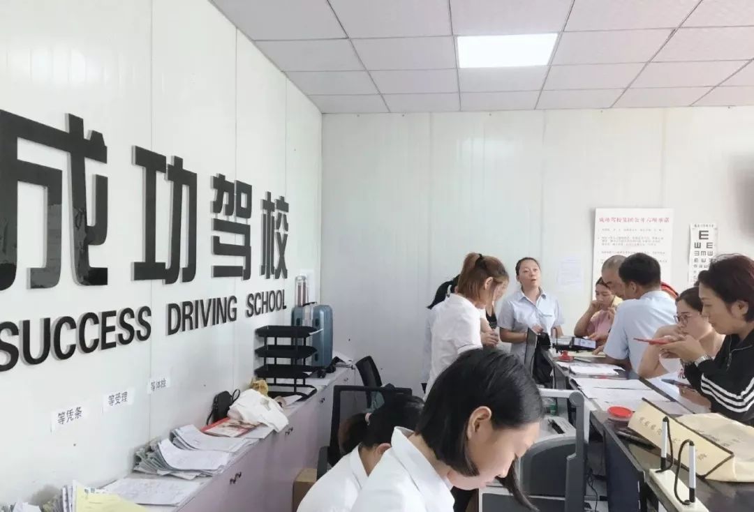 活动还在继续你还在犹豫吗,活动还在继续心动不如行动