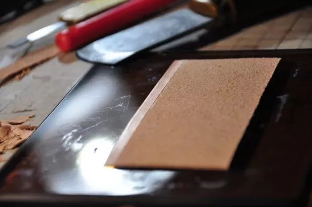 钱包夹包的制作,钱包制作教程真皮包边