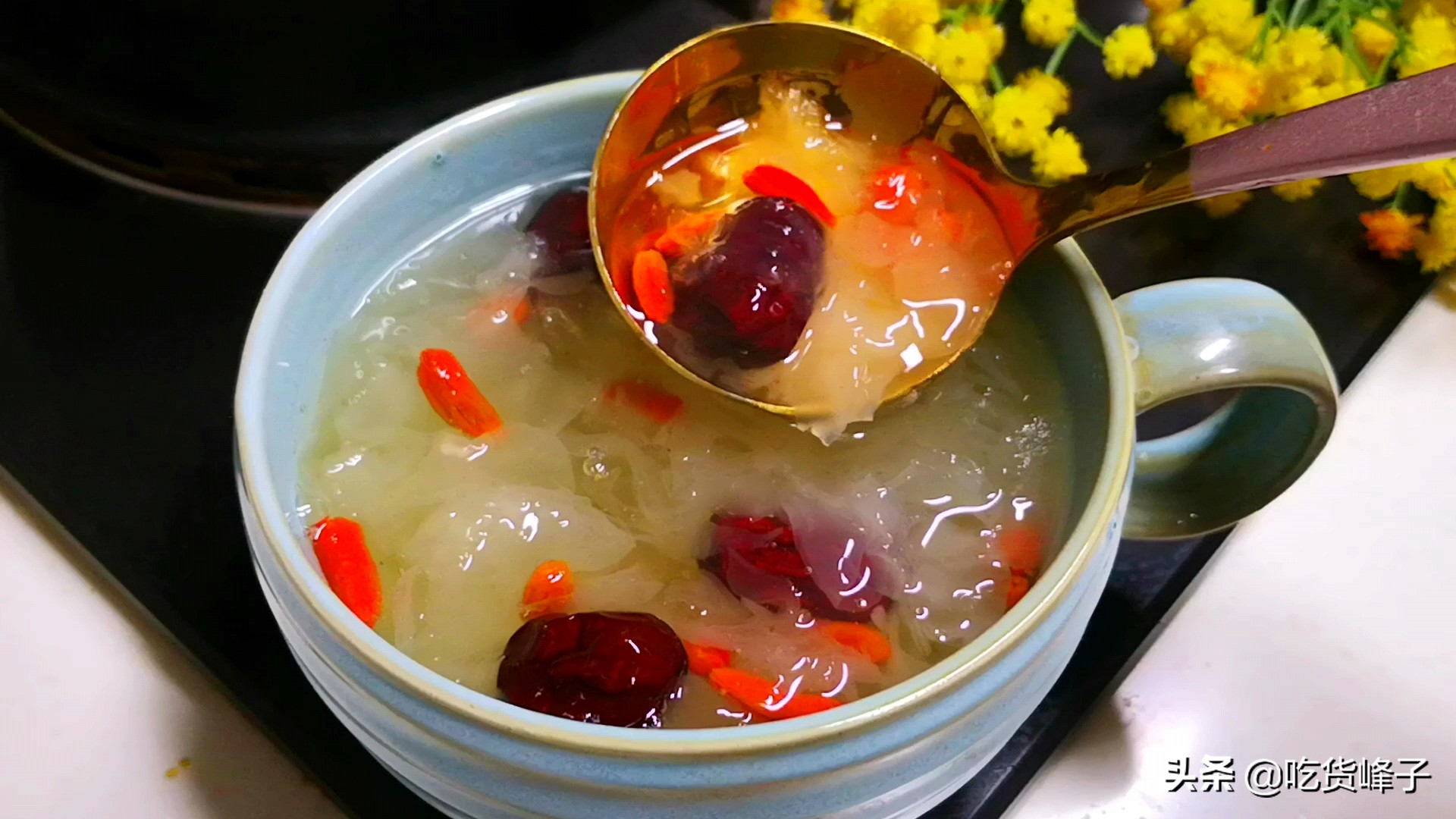 煮银耳防止溢出,煮银耳记住两点出胶快