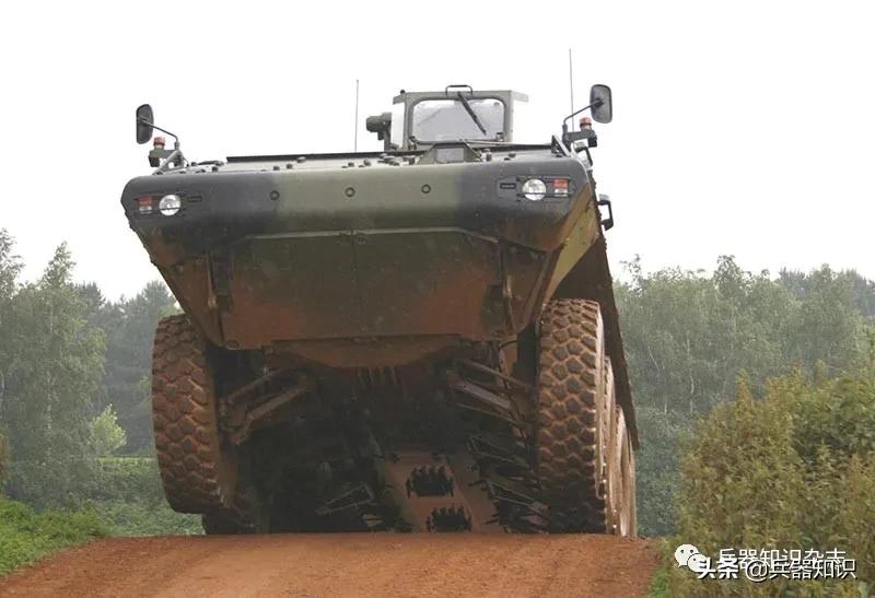 西班牙皮兰哈轮式步兵战车,皮兰哈轮式装甲车