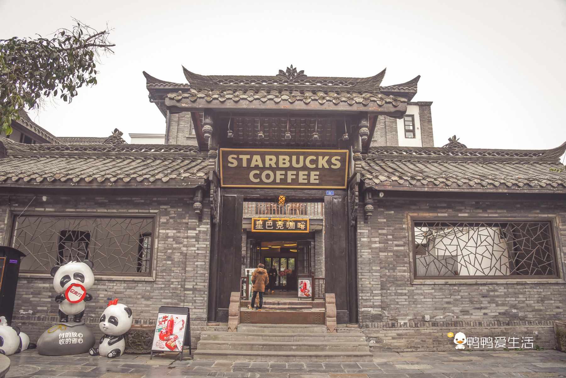 成都旅游必去景点推荐宽窄巷子,成都锦里和宽窄巷子哪个值得去