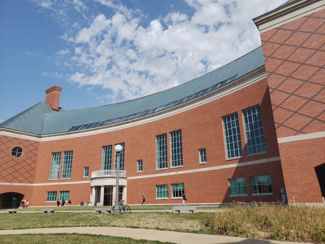 缇庤嫳娓柊鐣欏鏁欒偛瀛﹂櫌,缇庤嫳娓柊鏁欒偛