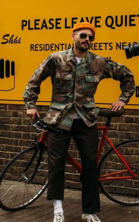 屁股大要穿短款外套怎么穿,屁股大穿什么衣服能遮住