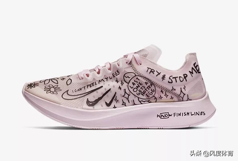 朱一龙惊艳神图氛围感,朱一龙之前春晚的全白色服装图文