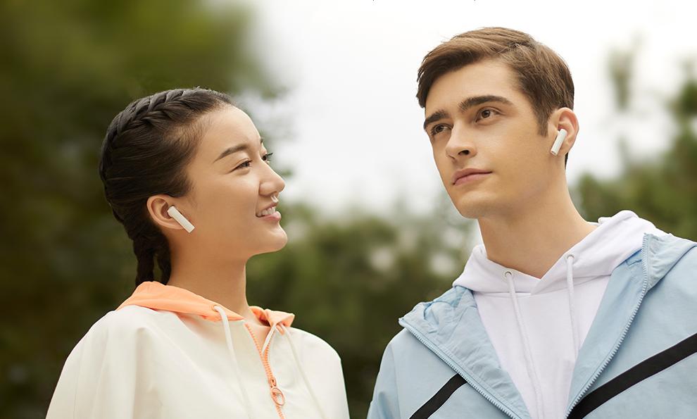 这设计真没想过！耳机能放进手机，别再说小米没创新了