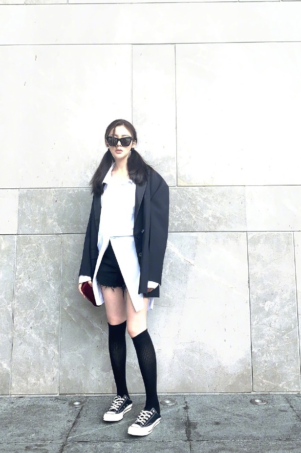 张天爱秀长腿电视剧叫什么,张天爱变身羽族人