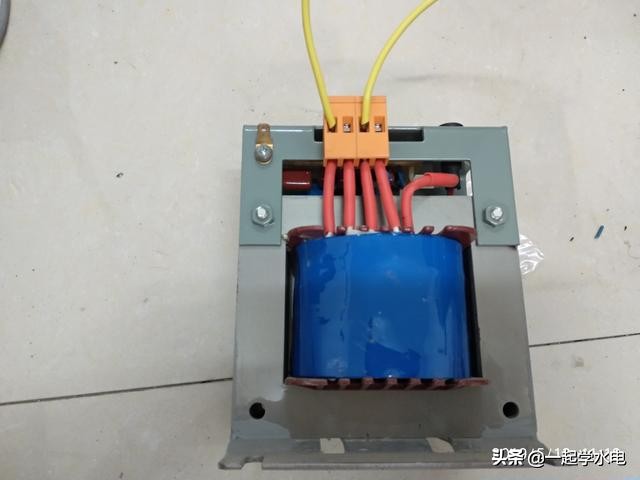 电梯机房控制柜一般怎么了解,怎么了解电梯电路