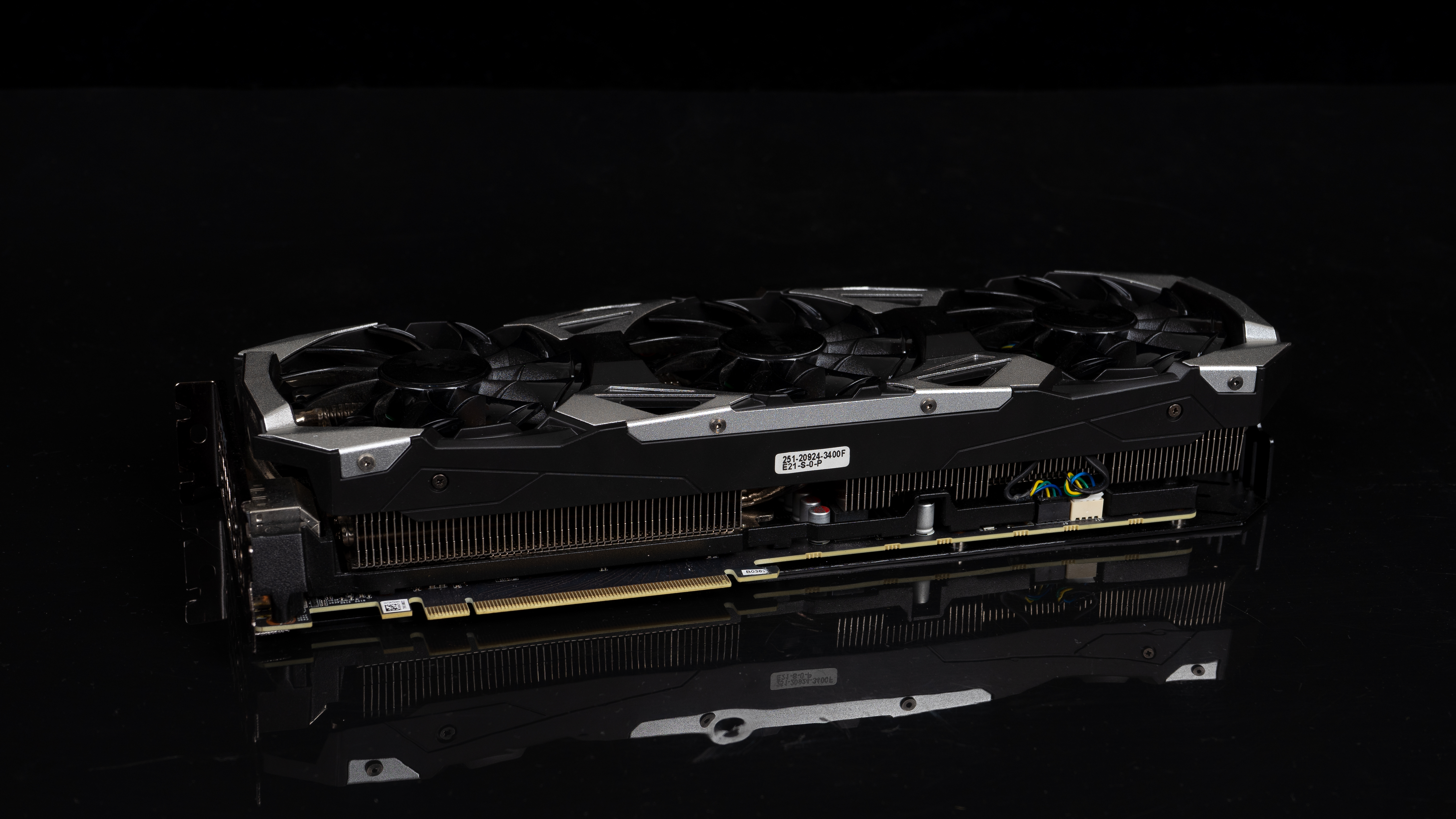 49年入国军？3700X+B550+2070S够用*党**装机