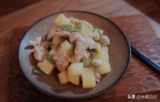 简单又好吃的土豆的炒法介绍,家常炒土豆怎么做才好吃